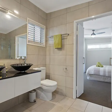 Pandanus Spa Cottage Coolum Beach Exterior photo