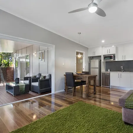 Pandanus Spa Cottage Coolum Beach Exterior photo