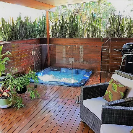 Pandanus Spa Cottage Coolum Beach Exterior photo